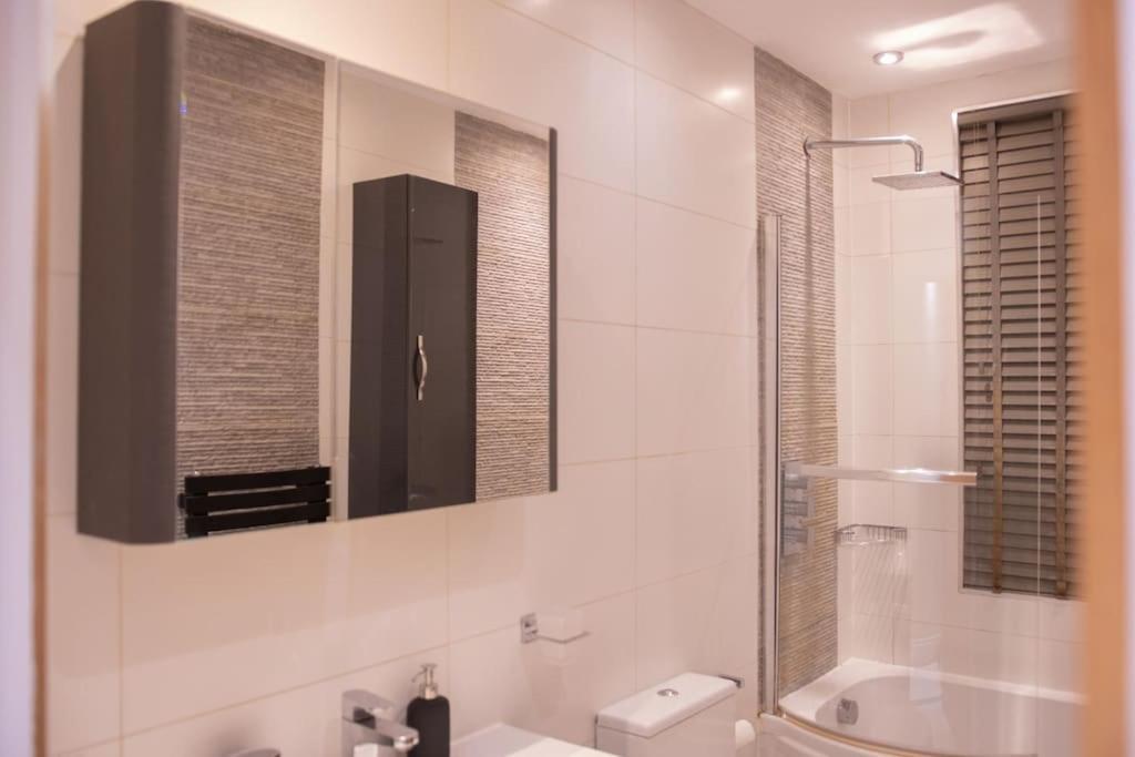 Oikoshomes Three Bedroom Flat In Лондон Экстерьер фото
